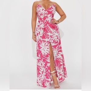 🆕 Pink Maxi Dress size Medium